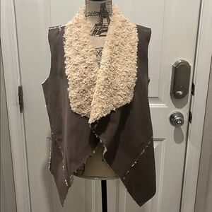 FAVLUX Tan Faux Shearling Vest Boho Chocolate Brown women M ready for the rodeo